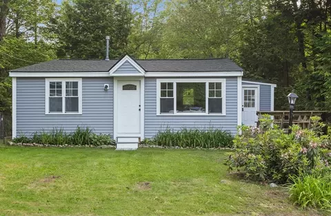 49 Lakeshore Dr, Ashburnham, MA 01430