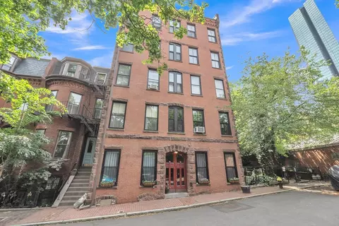 17 Cazenove St #404, Boston, MA 02116