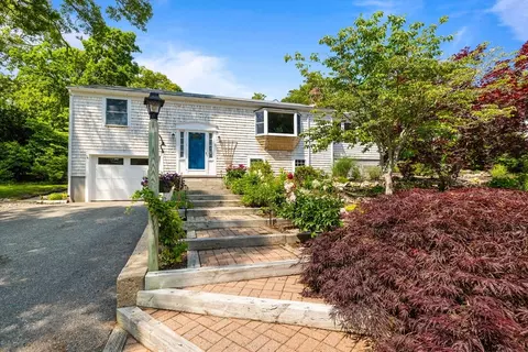 6 Paddock Dr, Harwich, MA 02645 photo 2