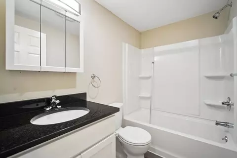 2 Maple Crest Cir #F, Holyoke, MA 01040 photo 14