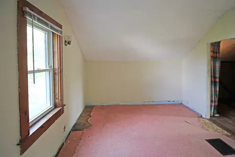 74 Parsons St, Easthampton, MA 01027 photo 13