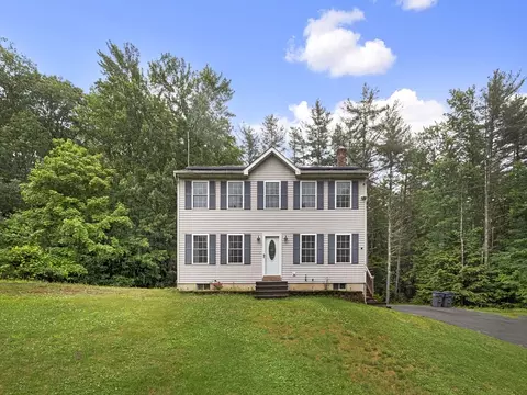 1056 Alger St, Winchendon, MA 01475