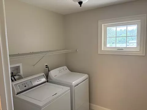 43 Caddyshack Dr, Chicopee, MA 01020 photo 12