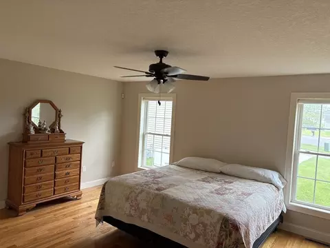 43 Caddyshack Dr, Chicopee, MA 01020 photo 13