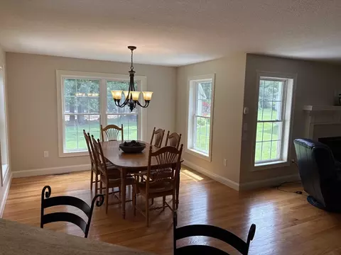 43 Caddyshack Dr, Chicopee, MA 01020 photo 6