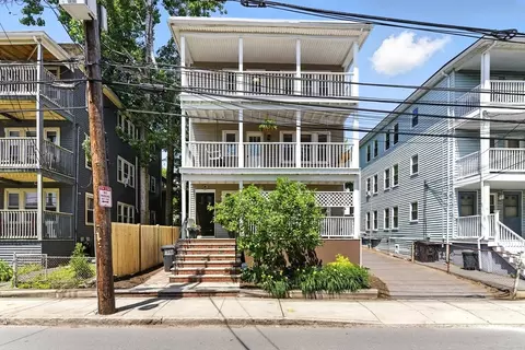 216 Cedar St #3, Somerville, MA 02144