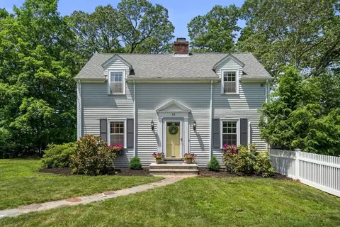 38 Fairmount Rd, Reading, MA 01867