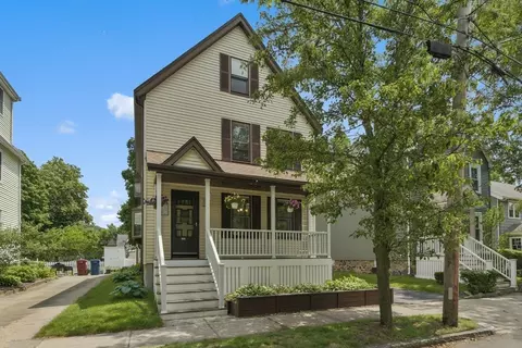 101 Cleveland St, Melrose, MA 02176