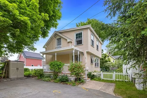 9 Emerson Ct, Winchester, MA 01890