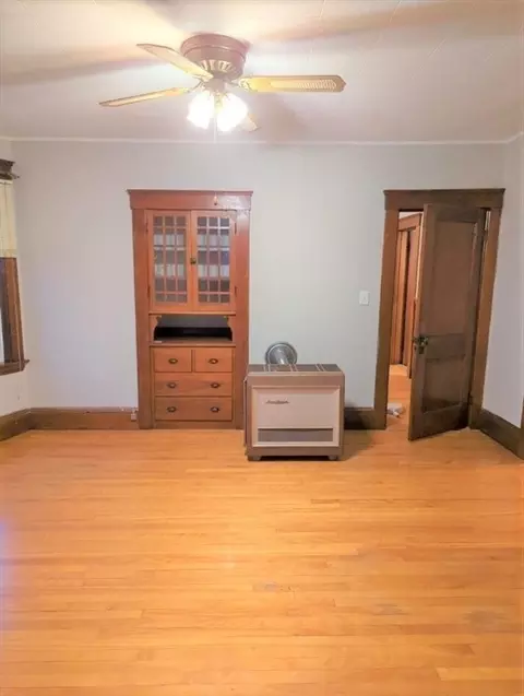 5 Watson Ave, Worcester, MA 01606 photo 4