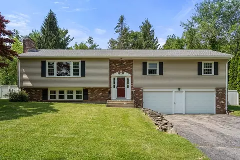 19 Bullard St, Holden, MA 01520