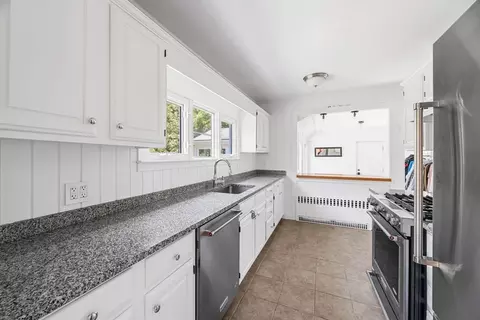 26 Hinckley Cir, Osterville, MA 02655 photo 8
