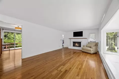 26 Hinckley Cir, Osterville, MA 02655 photo 3