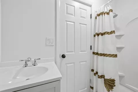 26 Hinckley Cir, Osterville, MA 02655 photo 17