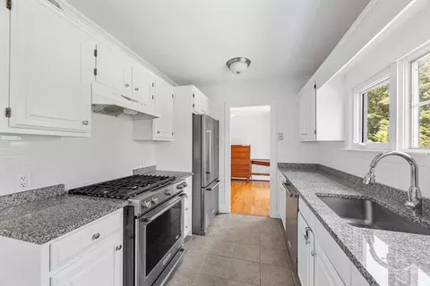 26 Hinckley Cir, Osterville, MA 02655 photo 7