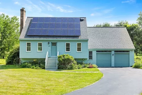 10 Farm Rd, Stow, MA 01775