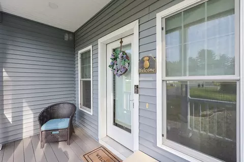 1 Summers Cir, Upton, MA 01568 photo 6