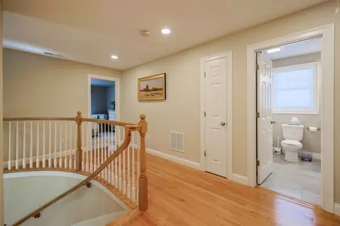 1 Summers Cir, Upton, MA 01568 photo 25