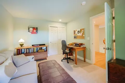 1 Summers Cir, Upton, MA 01568 photo 32