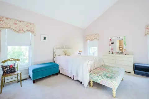 1 Summers Cir, Upton, MA 01568 photo 22