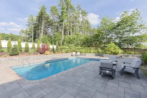 1 Summers Cir, Upton, MA 01568 photo 36