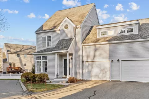 9 New Mill Pl #9, Ipswich, MA 01938