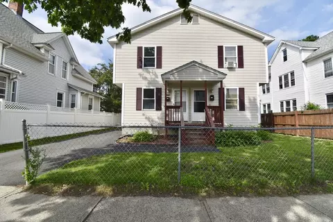 581-583 Armory St, Springfield, MA 01104