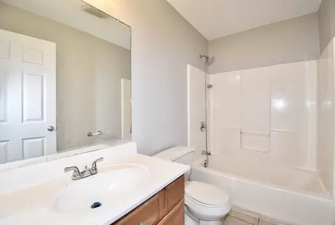 581-583 Armory St, Springfield, MA 01104 photo 13
