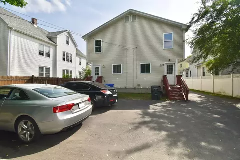 581-583 Armory St, Springfield, MA 01104 photo 5