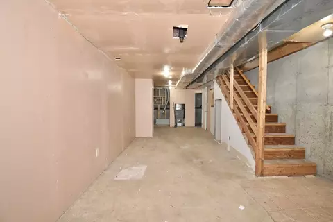 581-583 Armory St, Springfield, MA 01104 photo 22