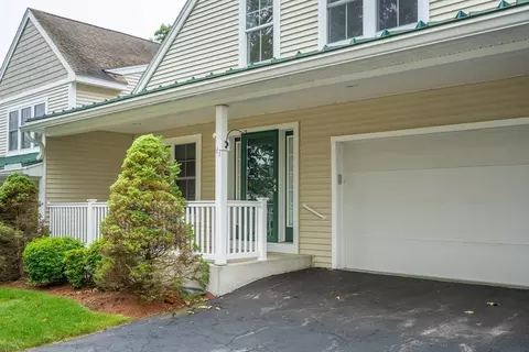 43 Blossom Sq #43, Holden, MA 01520