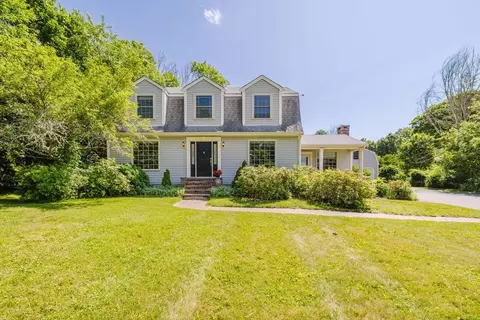 23 Poquanticut Ave, Easton, MA 02356