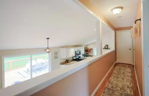 Entry Way - 7 11 Sovereign Hts, Sutton, MA 01590 photo 3 of 3