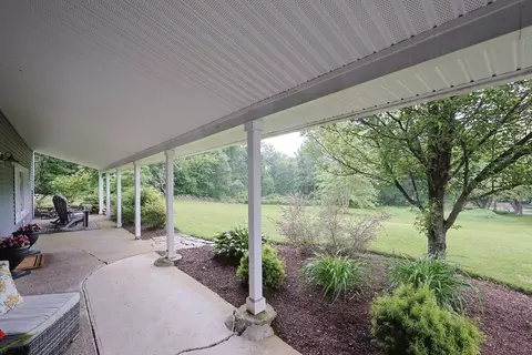 Exterior - 7 11 Sovereign Hts, Sutton, MA 01590 photo 13 of 15