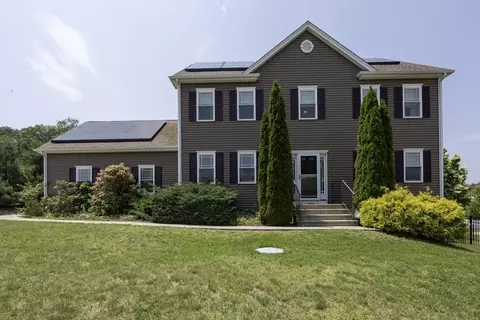 51 Glenside Dr, Blackstone, MA 01504