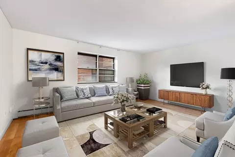 4925 Washington St #304, Boston, MA 02132