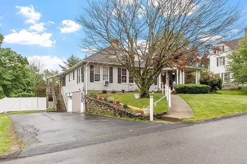 60 Prospect St, Gardner, MA 01440