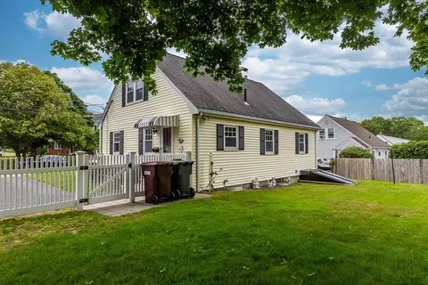 Exterior - 23 Willard St, Dedham, MA 02026 photo 6 of 10