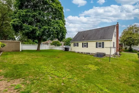 Exterior - 23 Willard St, Dedham, MA 02026 photo 8 of 10