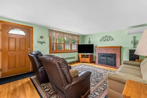 Living - 23 Willard St, Dedham, MA 02026 photo 1 of 4