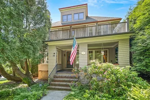 68 Barnard Ave, Watertown, MA 02472