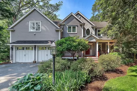 24 Summit Rd, Wellesley, MA 02482
