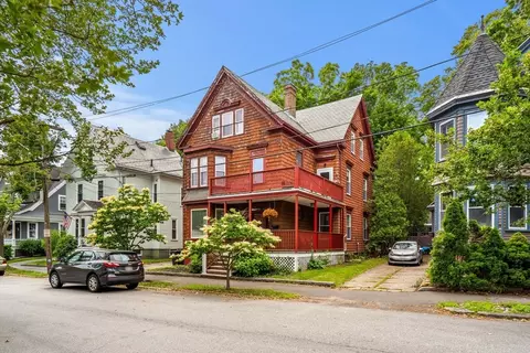 12 Summit Ave #1, Salem, MA 01970