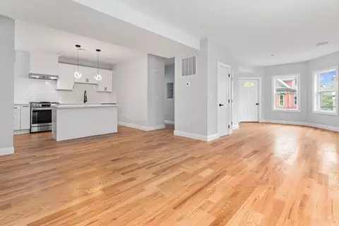 36 Burnside Ave #2, Somerville, MA 02144