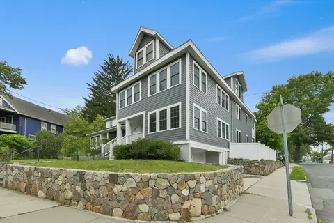 176 Medford St #176, Arlington, MA 02474