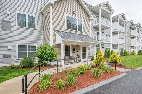 3302 Briarwood Vlg #3302, Clinton, MA 01510