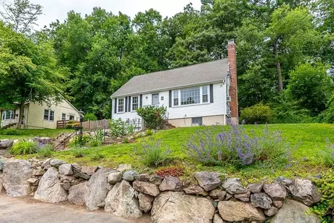 70 Fox Meadow Ln, Dedham, MA 02026 photo 2