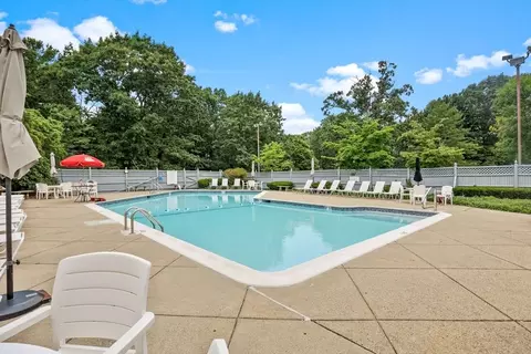 Exterior - 2104 Hockley Dr #2104, Hingham, MA 02043 photo 4 of 4