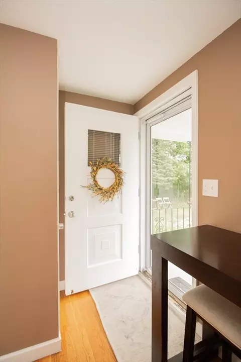 9 Judith Rd, Worcester, MA 01602 photo 3