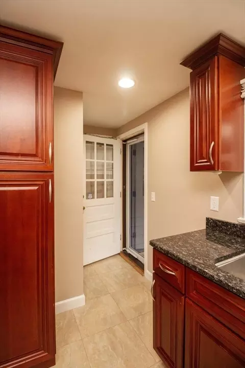 9 Judith Rd, Worcester, MA 01602 photo 8